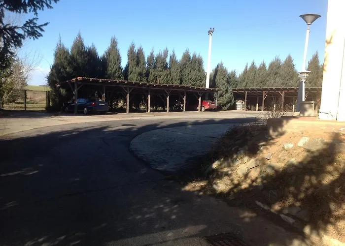 Club Hotel